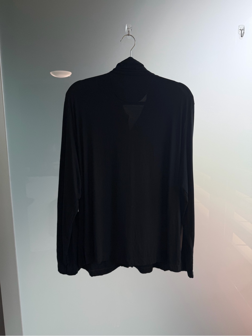 Alice + Olivia Big Feelings Black Long Sleeve Pajama Button Down Top - Picture 4 of 4